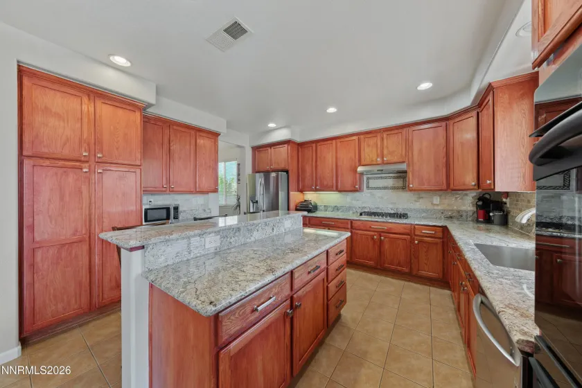 8135 Fire Opal, Reno, Nevada 89506, 4 Bedrooms Bedrooms, ,3 BathroomsBathrooms,Residential,Residential,Fire Opal,0,260006305