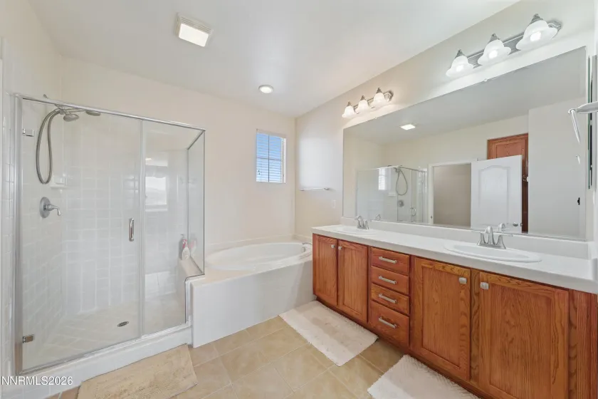 8135 Fire Opal, Reno, Nevada 89506, 4 Bedrooms Bedrooms, ,3 BathroomsBathrooms,Residential,Residential,Fire Opal,0,260006305