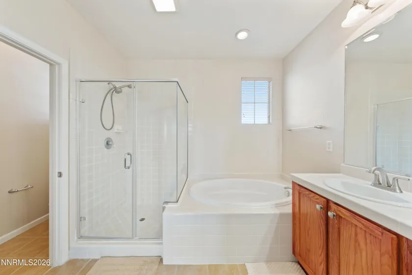 8135 Fire Opal, Reno, Nevada 89506, 4 Bedrooms Bedrooms, ,3 BathroomsBathrooms,Residential,Residential,Fire Opal,0,260006305
