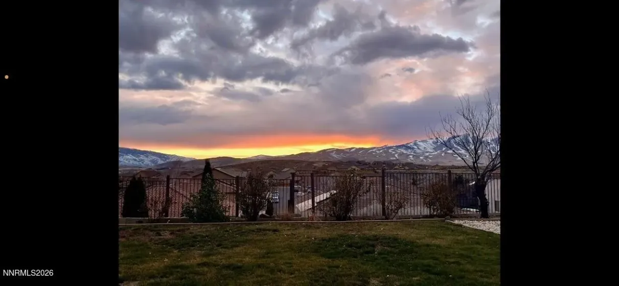 8135 Fire Opal, Reno, Nevada 89506, 4 Bedrooms Bedrooms, ,3 BathroomsBathrooms,Residential,Residential,Fire Opal,0,260006305