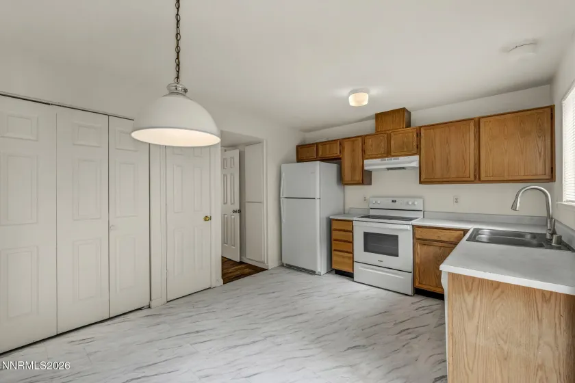 4001 Pheasant, Carson City, Nevada 89701, 9 Bedrooms Bedrooms, ,8 BathroomsBathrooms,Residential Income,Residential,Pheasant,0,260006328