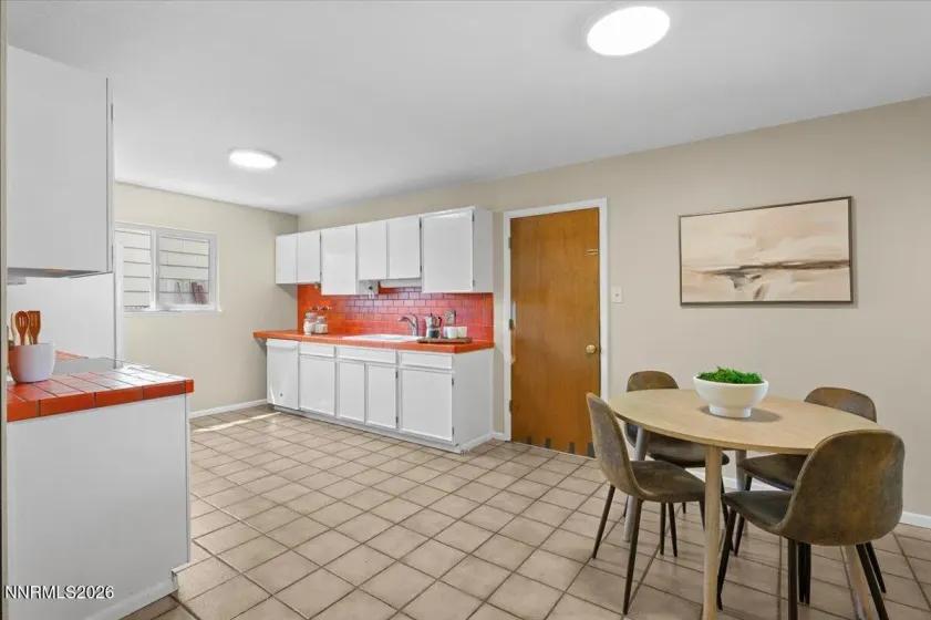 2750 Gellert, Reno, Nevada 89503, 3 Bedrooms Bedrooms, ,2 BathroomsBathrooms,Residential,Residential,Gellert,0,260006330