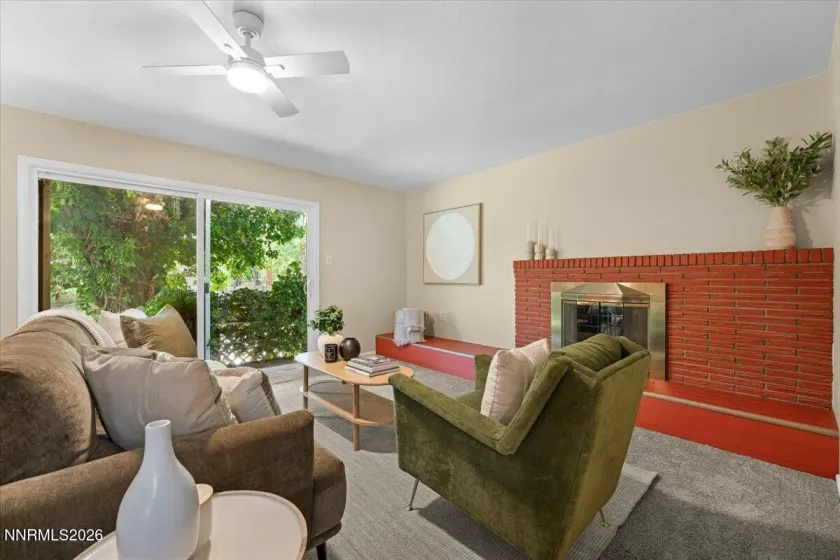 2750 Gellert, Reno, Nevada 89503, 3 Bedrooms Bedrooms, ,2 BathroomsBathrooms,Residential,Residential,Gellert,0,260006330