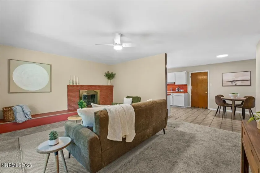 2750 Gellert, Reno, Nevada 89503, 3 Bedrooms Bedrooms, ,2 BathroomsBathrooms,Residential,Residential,Gellert,0,260006330