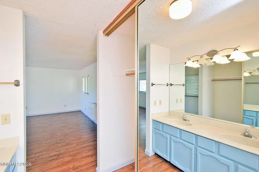 Upstairs Primary full bath