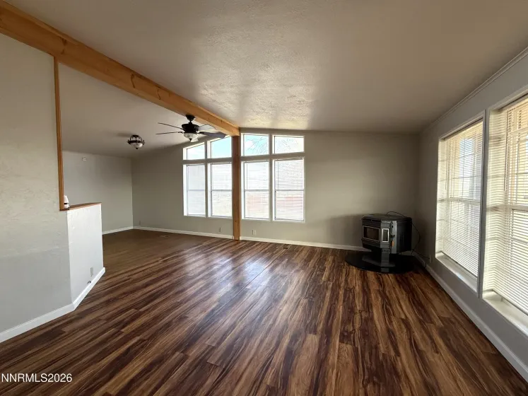 1915 Thomas Jefferson, Battle Mountain, Nevada 89820, 2 Bedrooms Bedrooms, ,2 BathroomsBathrooms,Residential,Residential,Thomas Jefferson,0,260003984