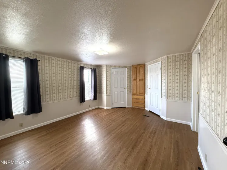 1915 Thomas Jefferson, Battle Mountain, Nevada 89820, 2 Bedrooms Bedrooms, ,2 BathroomsBathrooms,Residential,Residential,Thomas Jefferson,0,260003984