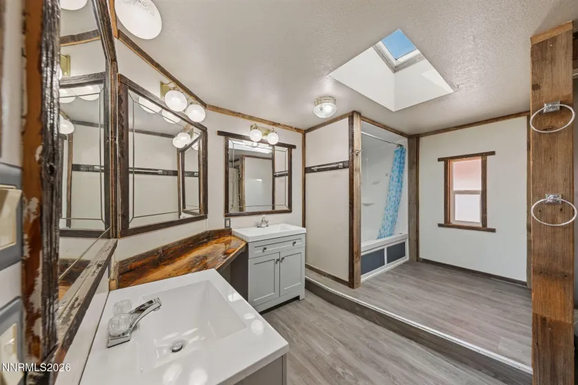 1915 Thomas Jefferson, Battle Mountain, Nevada 89820, 2 Bedrooms Bedrooms, ,2 BathroomsBathrooms,Residential,Residential,Thomas Jefferson,0,260003984