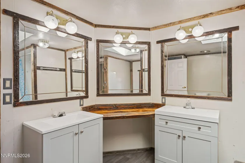 1915 Thomas Jefferson, Battle Mountain, Nevada 89820, 2 Bedrooms Bedrooms, ,2 BathroomsBathrooms,Residential,Residential,Thomas Jefferson,0,260003984