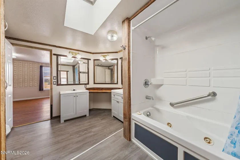 1915 Thomas Jefferson, Battle Mountain, Nevada 89820, 2 Bedrooms Bedrooms, ,2 BathroomsBathrooms,Residential,Residential,Thomas Jefferson,0,260003984