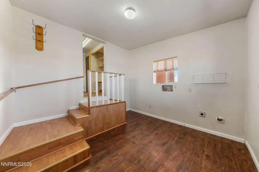 1915 Thomas Jefferson, Battle Mountain, Nevada 89820, 2 Bedrooms Bedrooms, ,2 BathroomsBathrooms,Residential,Residential,Thomas Jefferson,0,260003984