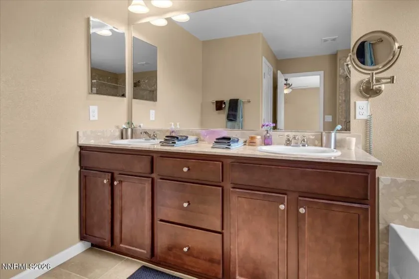 104 Bethpage, Dayton, Nevada 89403, 4 Bedrooms Bedrooms, ,3 BathroomsBathrooms,Residential,Residential,Bethpage,0,260006351