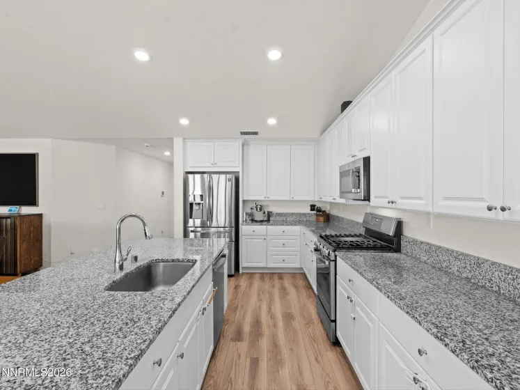 430 Sabino Canyon, Dayton, Nevada 89403, 4 Bedrooms Bedrooms, ,3 BathroomsBathrooms,Residential,Residential,Sabino Canyon,0,260006377