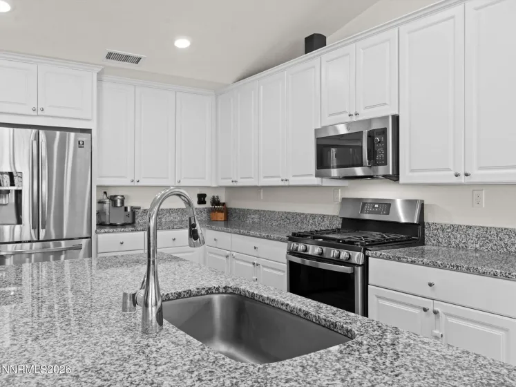 430 Sabino Canyon, Dayton, Nevada 89403, 4 Bedrooms Bedrooms, ,3 BathroomsBathrooms,Residential,Residential,Sabino Canyon,0,260006377