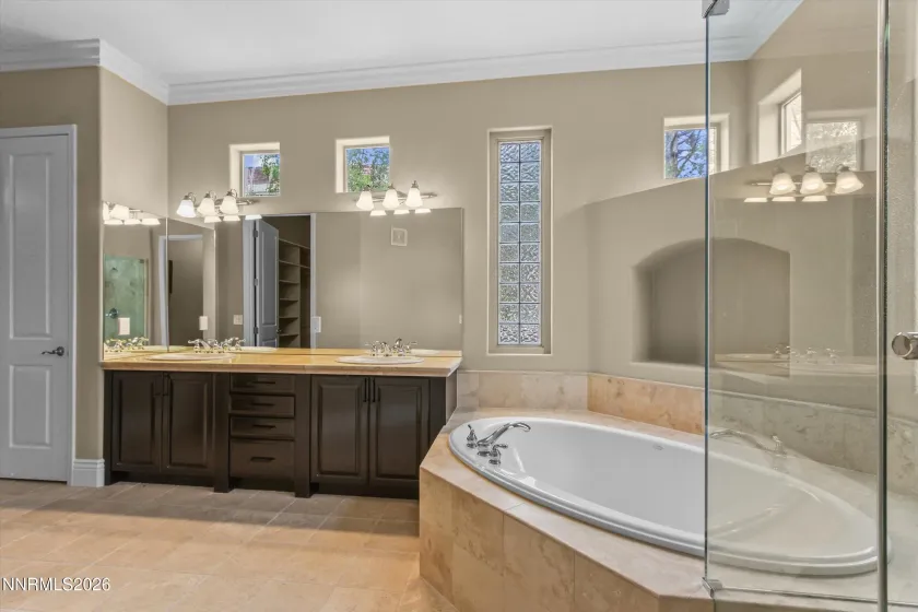 9900 Wilbur May, Reno, Nevada 89521, 3 Bedrooms Bedrooms, ,2 BathroomsBathrooms,Residential,Residential,Wilbur May,0,260006386