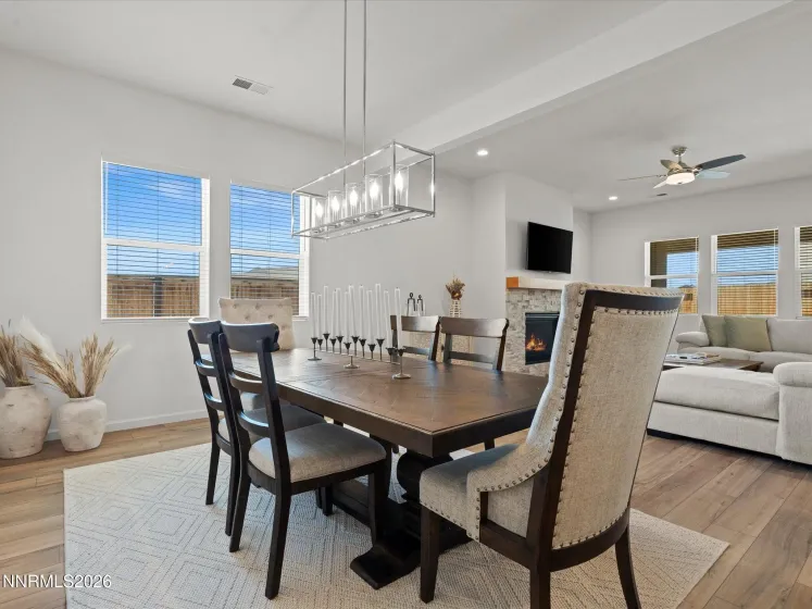1802 Red Loam, Sparks, Nevada 89436, 4 Bedrooms Bedrooms, ,3 BathroomsBathrooms,Residential,Residential,Red Loam,0,260006402
