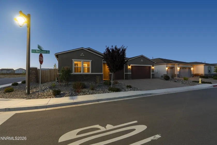 1802 Red Loam, Sparks, Nevada 89436, 4 Bedrooms Bedrooms, ,3 BathroomsBathrooms,Residential,Residential,Red Loam,0,260006402