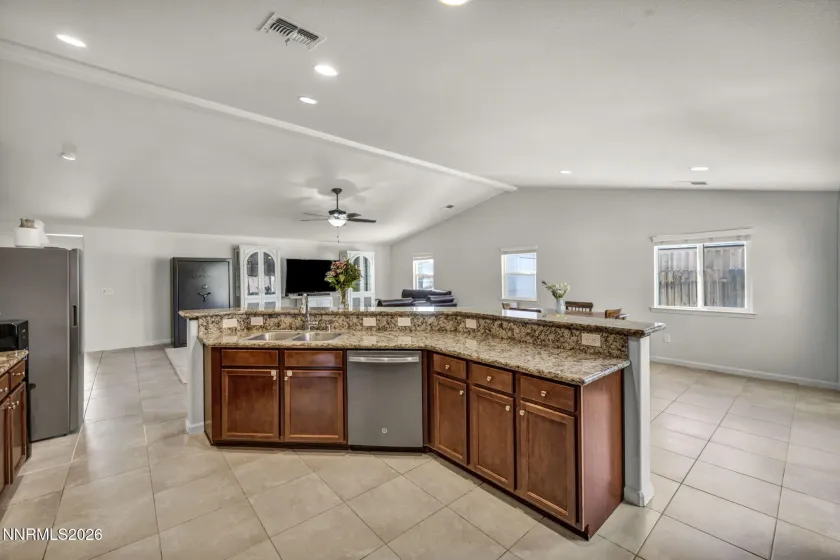 121 Bethpage, Dayton, Nevada 89403, 4 Bedrooms Bedrooms, ,3 BathroomsBathrooms,Residential,Residential,Bethpage,0,260006403