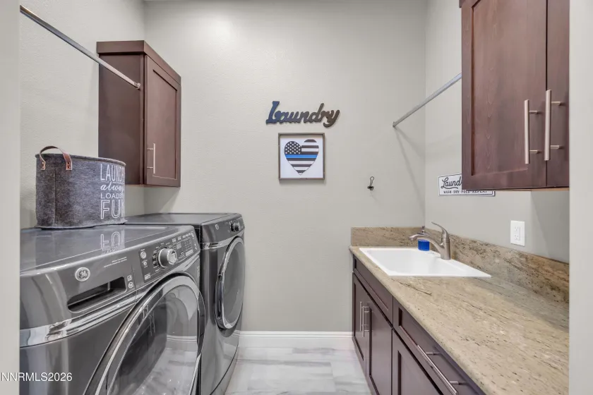 2183 Canterbury, Carson City, Nevada 89703, 4 Bedrooms Bedrooms, ,4 BathroomsBathrooms,Residential,Residential,Canterbury,0,260006404