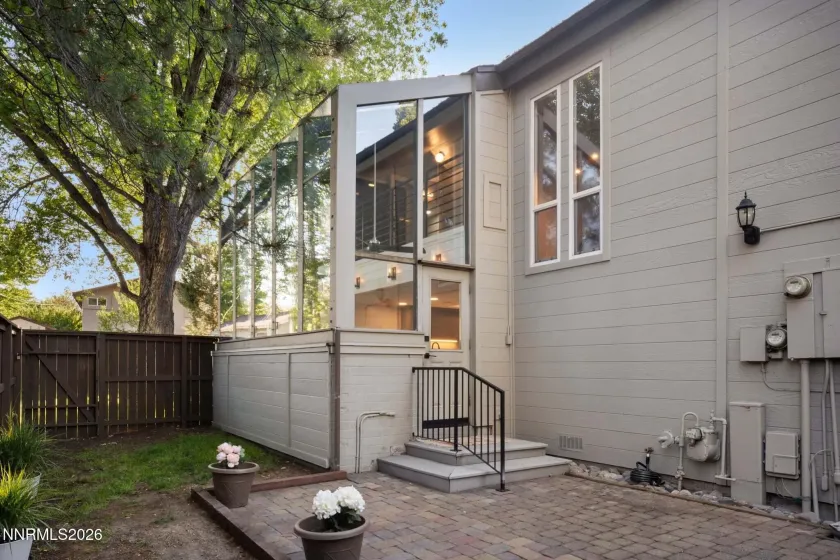 430 Angela, Reno, Nevada 89509, 3 Bedrooms Bedrooms, ,3 BathroomsBathrooms,Residential,Residential,Angela,0,260006409