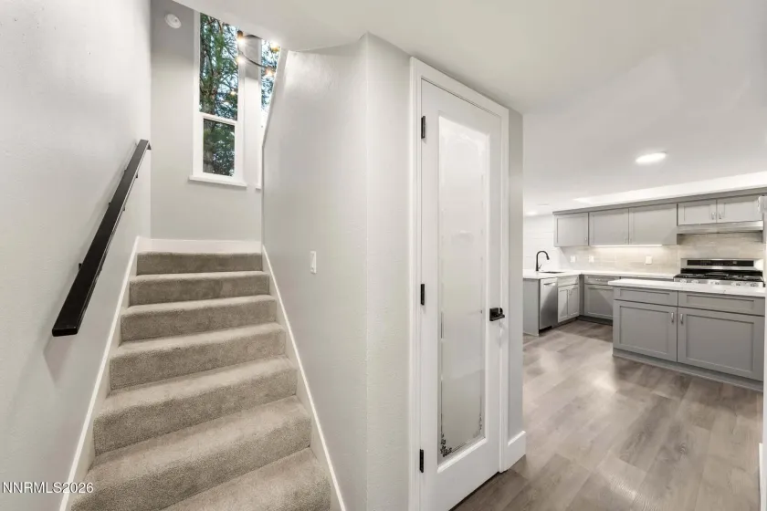 430 Angela, Reno, Nevada 89509, 3 Bedrooms Bedrooms, ,3 BathroomsBathrooms,Residential,Residential,Angela,0,260006409