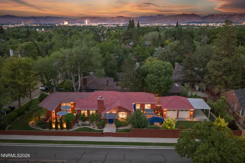 210 Bret Harte, Reno, Nevada 89509, 4 Bedrooms Bedrooms, ,3 BathroomsBathrooms,Residential,Residential,Bret Harte,0,260006420