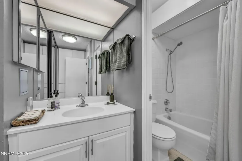 100 Arlington, Reno, Nevada 89501, ,1 BathroomBathrooms,Residential,Residential,Arlington,0,260006430