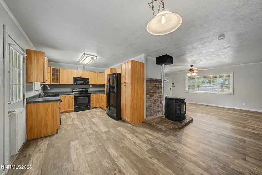 11577 Deodar, Reno, Nevada 89506, 3 Bedrooms Bedrooms, ,2 BathroomsBathrooms,Residential,Residential,Deodar,0,260006442