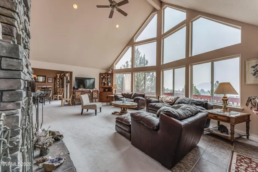 740 Quintero, Sparks, Nevada 89441, 3 Bedrooms Bedrooms, ,2 BathroomsBathrooms,Residential,Residential,Quintero,0,260006449