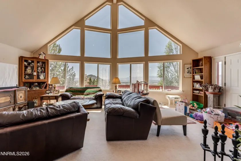 740 Quintero, Sparks, Nevada 89441, 3 Bedrooms Bedrooms, ,2 BathroomsBathrooms,Residential,Residential,Quintero,0,260006449