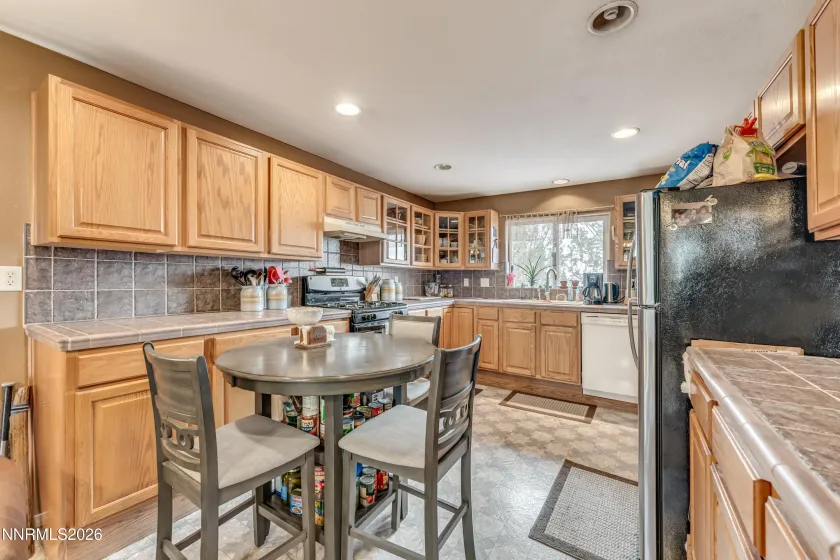 740 Quintero, Sparks, Nevada 89441, 3 Bedrooms Bedrooms, ,2 BathroomsBathrooms,Residential,Residential,Quintero,0,260006449