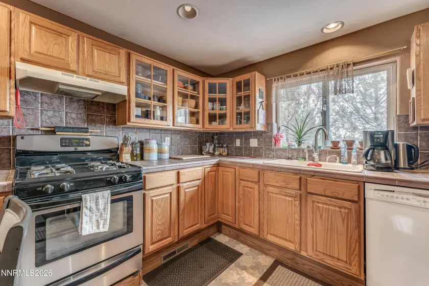 740 Quintero, Sparks, Nevada 89441, 3 Bedrooms Bedrooms, ,2 BathroomsBathrooms,Residential,Residential,Quintero,0,260006449