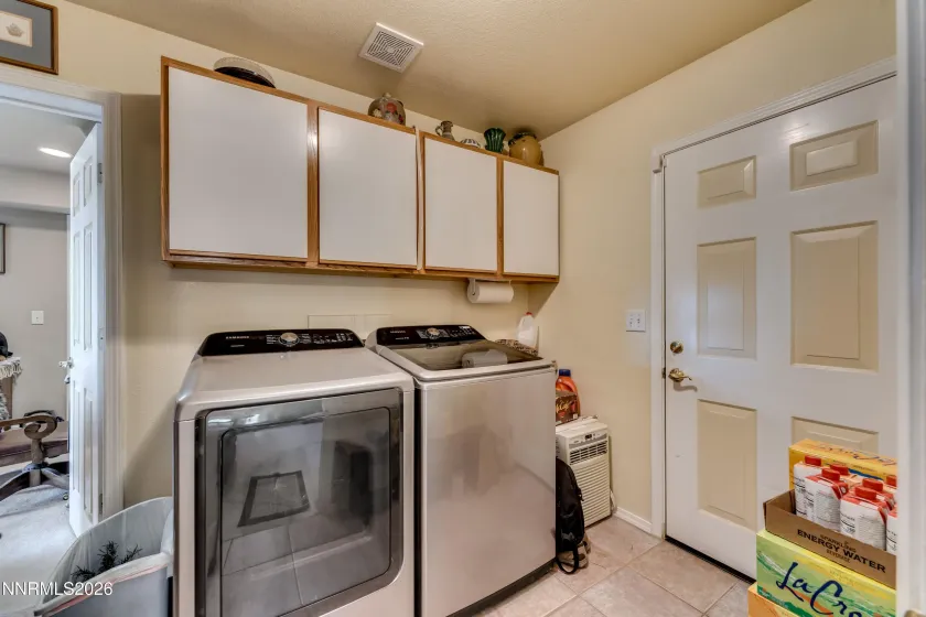 740 Quintero, Sparks, Nevada 89441, 3 Bedrooms Bedrooms, ,2 BathroomsBathrooms,Residential,Residential,Quintero,0,260006449