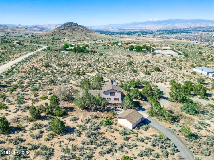 740 Quintero, Sparks, Nevada 89441, 3 Bedrooms Bedrooms, ,2 BathroomsBathrooms,Residential,Residential,Quintero,0,260006449