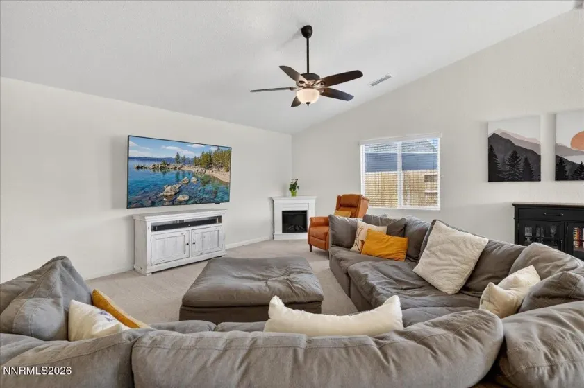 578 Pine Creek, Dayton, Nevada 89403, 4 Bedrooms Bedrooms, ,3 BathroomsBathrooms,Residential,Residential,Pine Creek,0,260006453