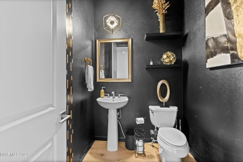 Foyer powder room