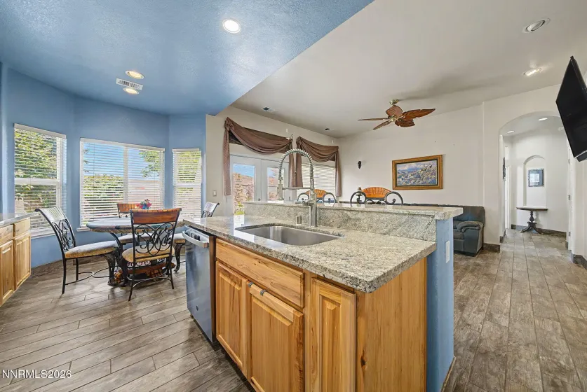 9395 Oakley, Reno, Nevada 89521, 3 Bedrooms Bedrooms, ,2 BathroomsBathrooms,Residential,Residential,Oakley,0,260006471