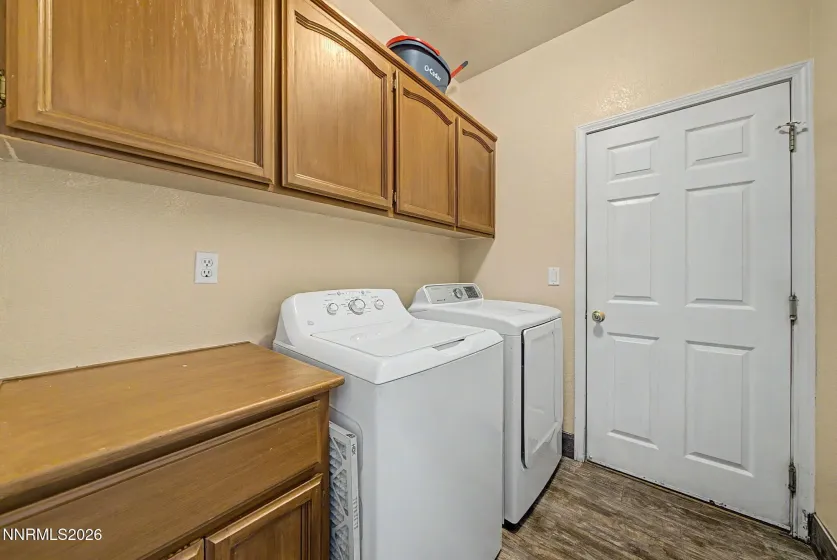 9395 Oakley, Reno, Nevada 89521, 3 Bedrooms Bedrooms, ,2 BathroomsBathrooms,Residential,Residential,Oakley,0,260006471