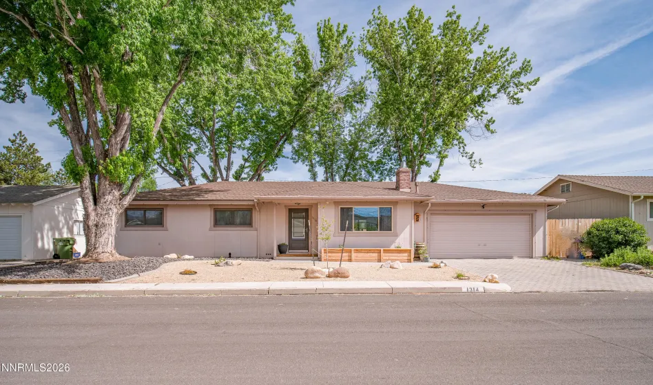 1314 Toiyabe, Gardnerville, Nevada 89410, 3 Bedrooms Bedrooms, ,2 BathroomsBathrooms,Residential,Residential,Toiyabe,0,260006479