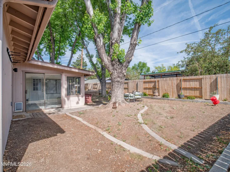 1314 Toiyabe, Gardnerville, Nevada 89410, 3 Bedrooms Bedrooms, ,2 BathroomsBathrooms,Residential,Residential,Toiyabe,0,260006479
