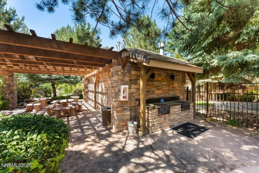 900 South Meadows, Reno, Nevada 89521, 2 Bedrooms Bedrooms, ,2 BathroomsBathrooms,Residential,Residential,South Meadows,0,260005975