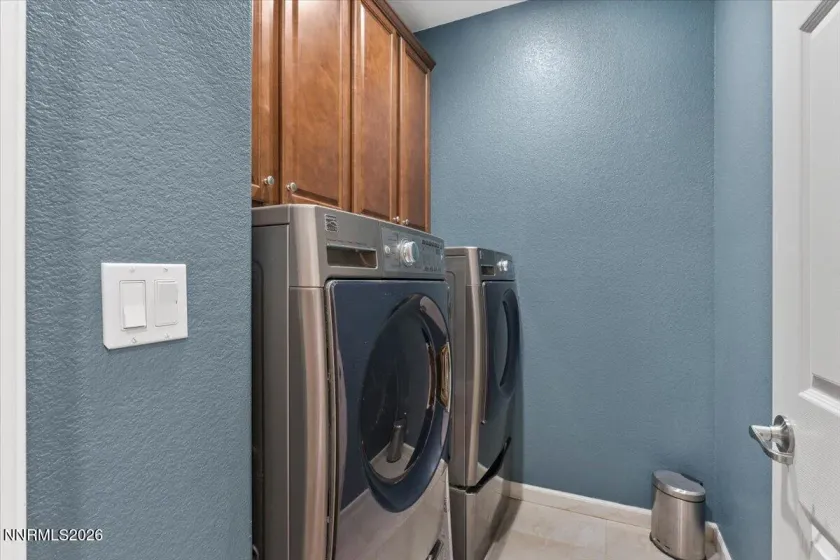 10825 Pebble Hill, Reno, Nevada 89521, 5 Bedrooms Bedrooms, ,3 BathroomsBathrooms,Residential,Residential,Pebble Hill,0,260006505