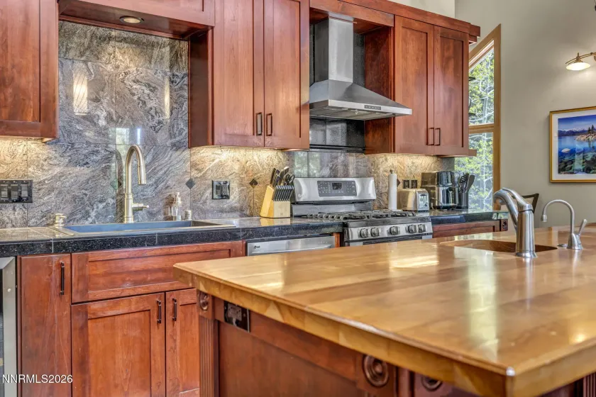 914 Jennifer, Incline Village, Nevada 89451, 3 Bedrooms Bedrooms, ,4 BathroomsBathrooms,Residential,Residential,Jennifer,0,260006515