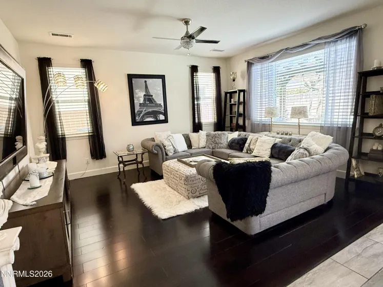 9766 Pachuca, Reno, Nevada 89521, 3 Bedrooms Bedrooms, ,3 BathroomsBathrooms,Residential,Residential,Pachuca,0,260006532