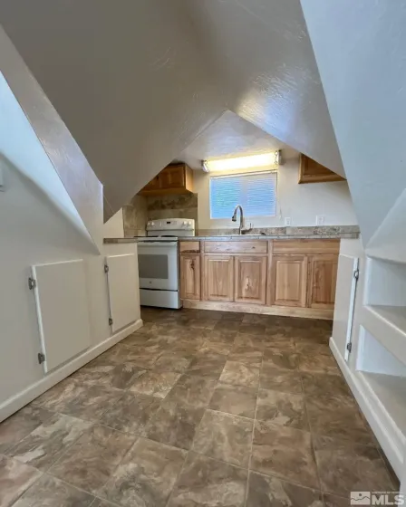 621 1/2 6th, Sparks, Nevada 89431, 1 Bedroom Bedrooms, ,1 BathroomBathrooms,Residential Lease,Manufactured,6th,0,260006541