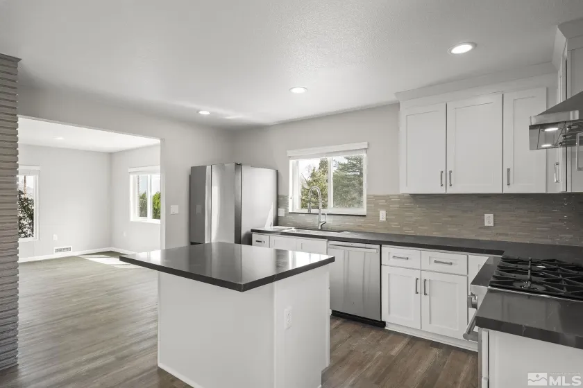 2315 Armstrong, Reno, Nevada 89509, 3 Bedrooms Bedrooms, ,3 BathroomsBathrooms,Residential,Residential,Armstrong,0,260006569