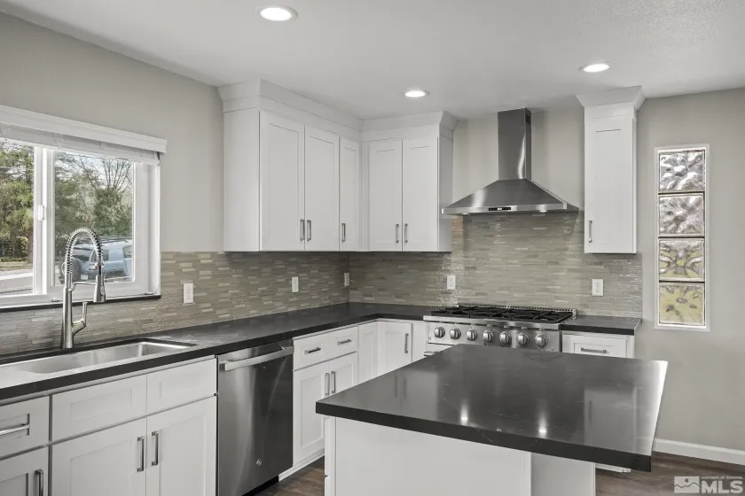 2315 Armstrong, Reno, Nevada 89509, 3 Bedrooms Bedrooms, ,3 BathroomsBathrooms,Residential,Residential,Armstrong,0,260006569