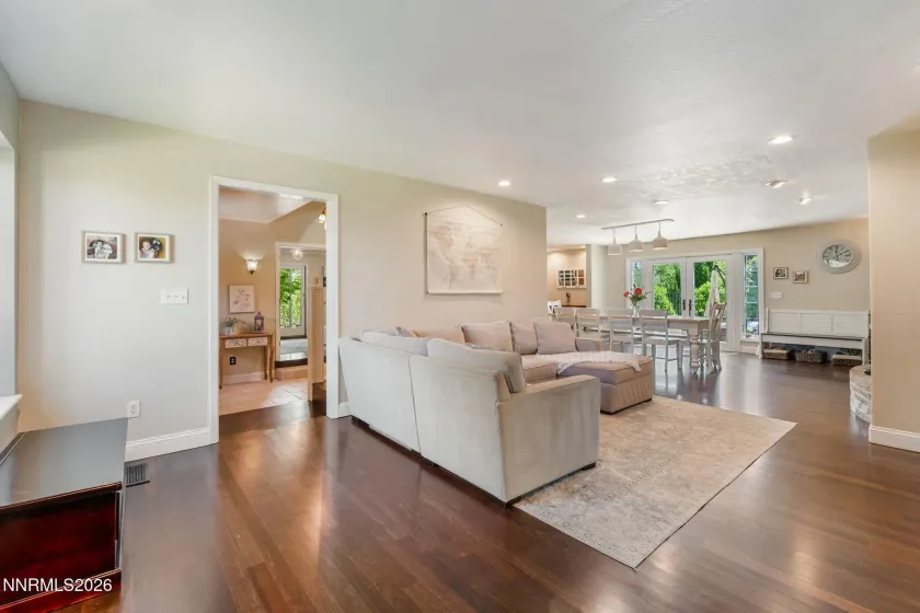 11010 Dryden, Reno, Nevada 89511, 3 Bedrooms Bedrooms, ,3 BathroomsBathrooms,Residential,Residential,Dryden,0,260006573