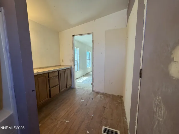 4480 Mountain View, Winnemucca, Nevada 89445, 4 Bedrooms Bedrooms, ,2 BathroomsBathrooms,Residential,Residential,Mountain View,0,260006595