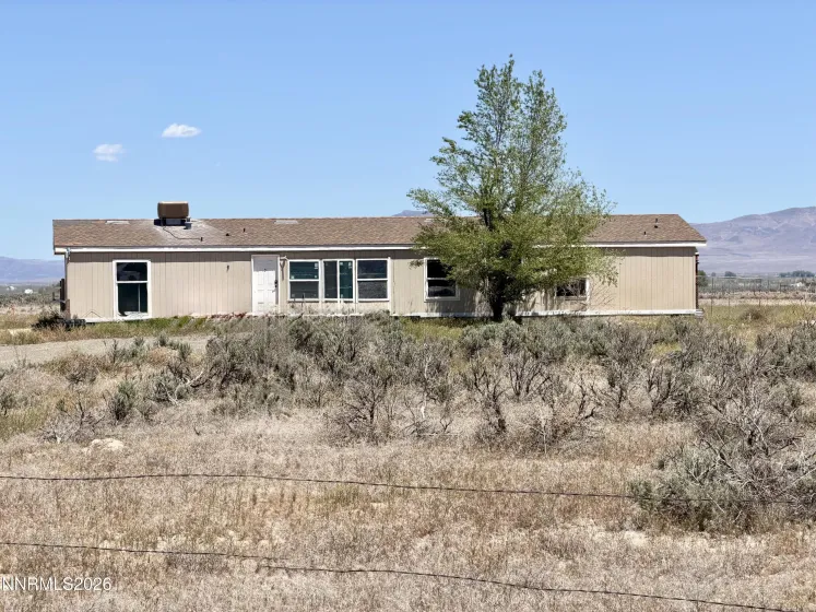 4480 Mountain View, Winnemucca, Nevada 89445, 4 Bedrooms Bedrooms, ,2 BathroomsBathrooms,Residential,Residential,Mountain View,0,260006595